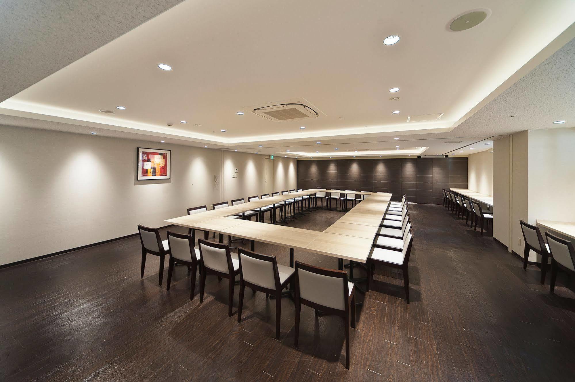 New Central Hotel طوكيو المظهر الخارجي الصورة